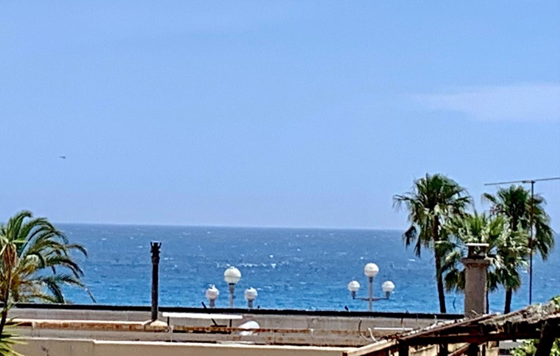 Aparthotel Riviera Nice Cote D'Azur - Old Town - Studio Ac - Sea View - 50M Promenade Des Anglais- La Maison Linda Bagian luar foto