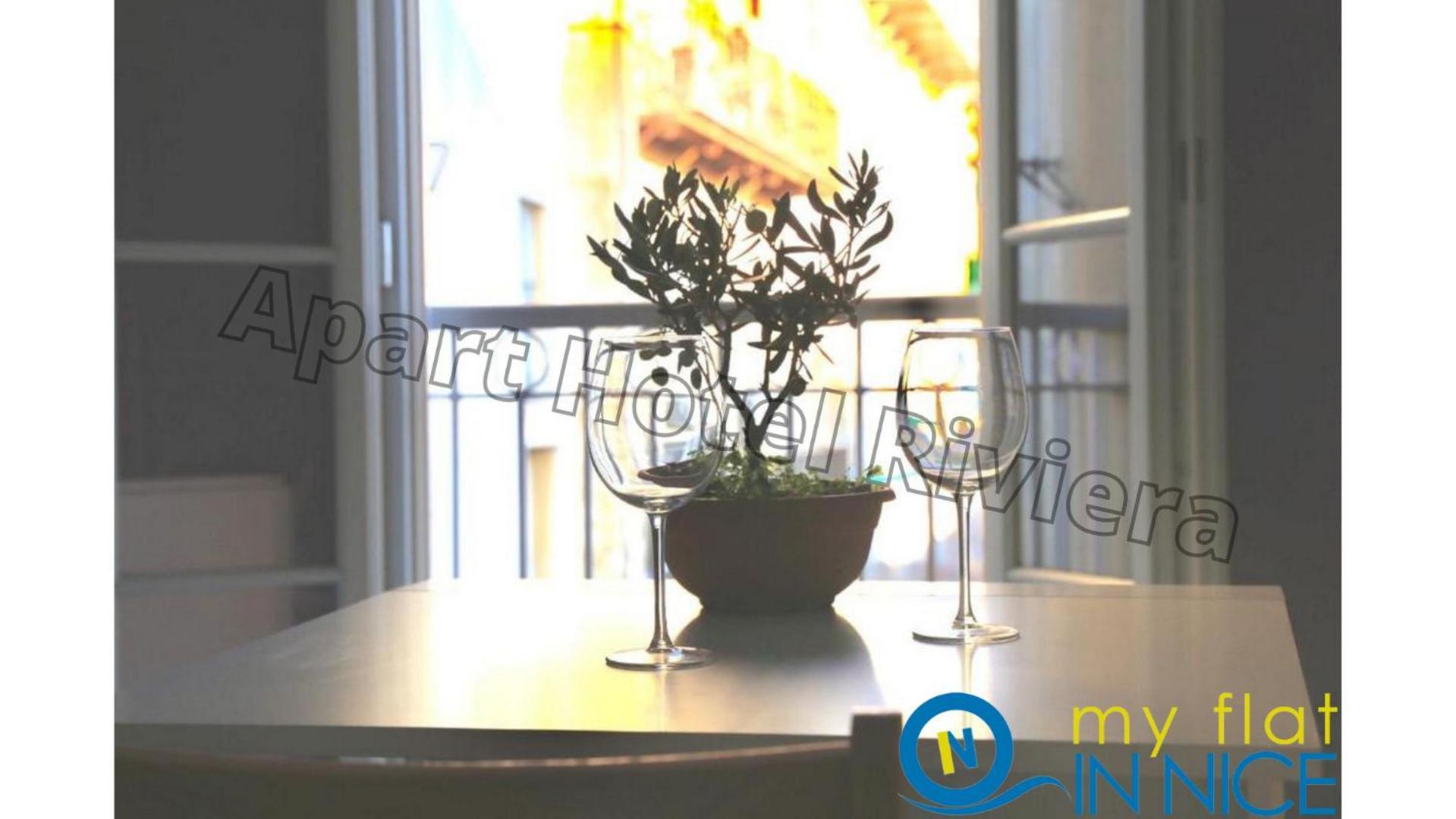 Aparthotel Riviera Nice Cote D'Azur - Old Town - Studio Ac - Sea View - 50M Promenade Des Anglais- La Maison Linda Bagian luar foto